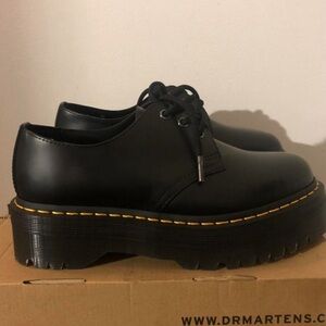 DR. MARTEN • Oxfords